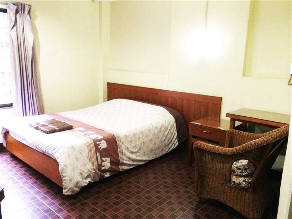 Orchid Place Bangkok Ngoại thất bức ảnh